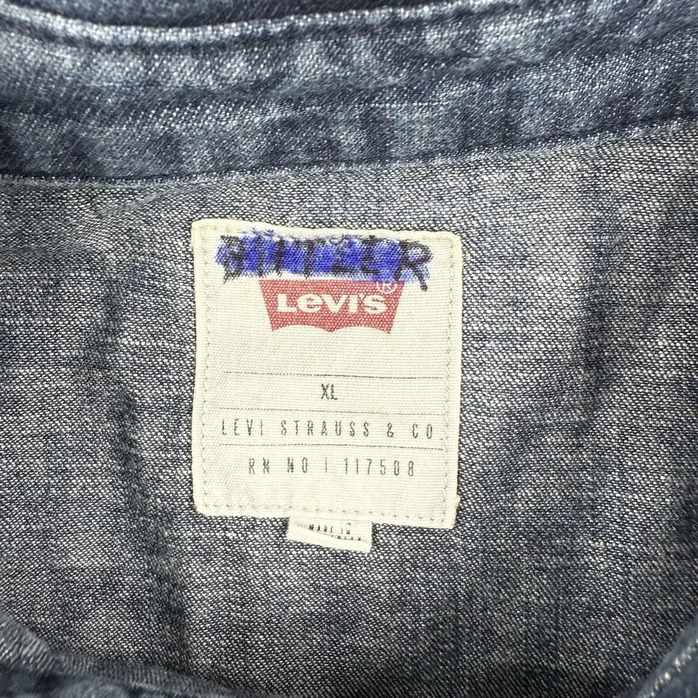 Levis Shirt Mens XL Blue Denim Pearl‎ Snap Long Sleeve Western Rodeo Pockets